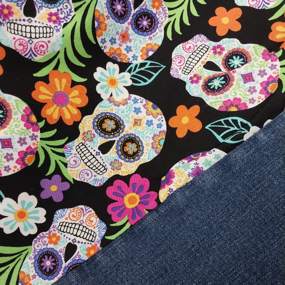 3437 Size 10 Upcycled American Eagle Bell-Bottom Jeans In Sugan Sculls Print. - Picture 3 of 6